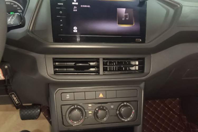 Used Volkswagen T-Cross 2021 1.5L Automatic Fashion Edition Audio And AC Panel