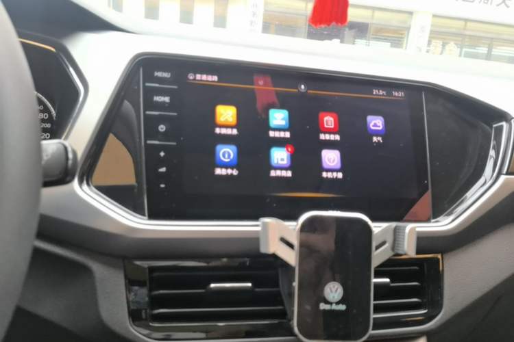Used Volkswagen T-Cross 2021 280TSI DSG Comfort Edition Audio And AC Panel