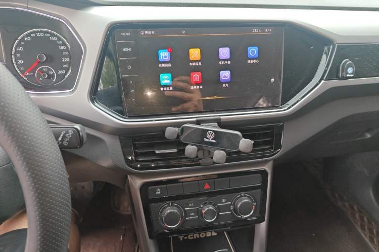 Used Volkswagen T-Cross 2021 280TSI DSG Comfort Edition Audio And AC Panel