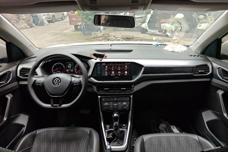 Used Volkswagen T-Cross 2021 280TSI DSG Comfort Edition Center Console