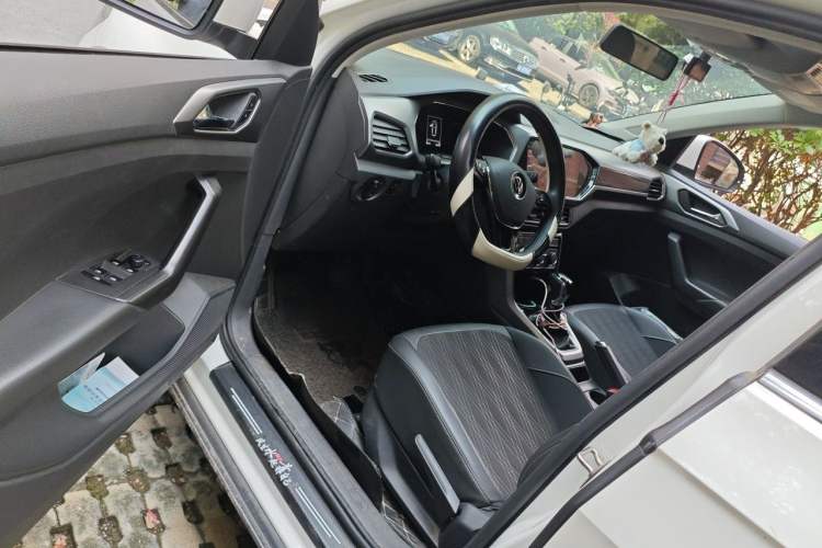 Used Volkswagen T-Cross 2021 280TSI DSG Comfort Edition Driver Seat