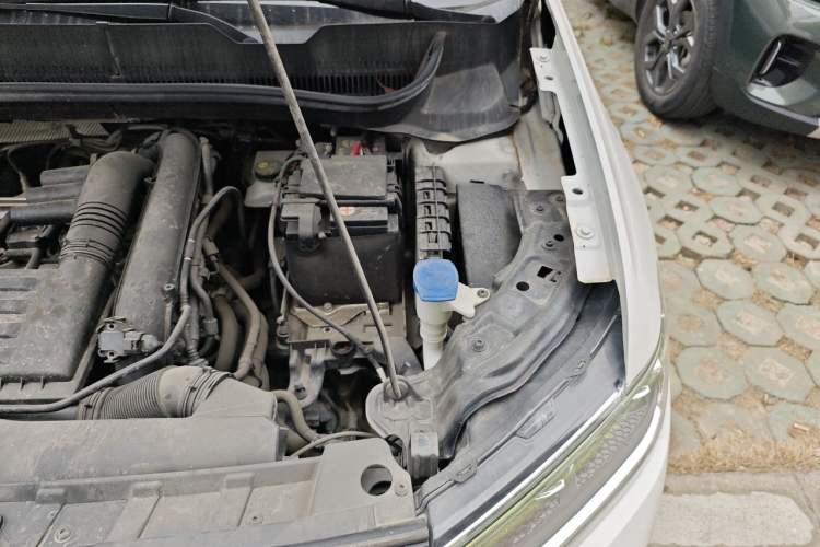 Used Volkswagen T-Cross 2021 280TSI DSG Luxury Edition Engine Bay Left