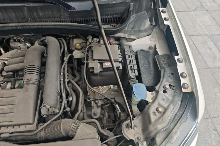 Used Volkswagen T-Cross 2021 280TSI DSG Comfort Edition Engine Bay Left