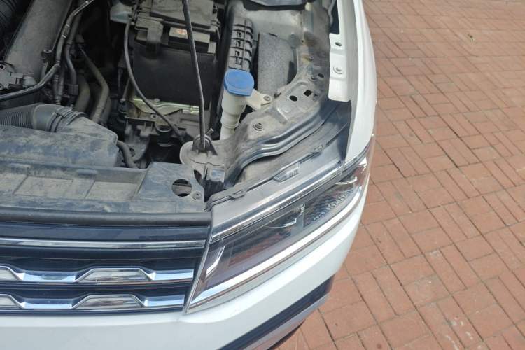Used Volkswagen T-Cross 2021 280TSI DSG Comfort Edition Engine Bay Left