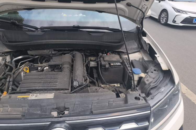 Used Volkswagen T-Cross 2021 280TSI DSG Luxury Edition Engine Bay Left