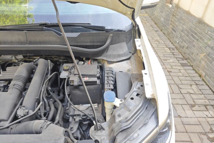 Used Volkswagen T-Cross 2021 280TSI DSG Comfort Edition Engine Bay Left