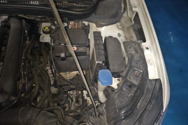 Used Volkswagen T-Cross 2021 280TSI DSG Comfort Edition Engine Bay Left