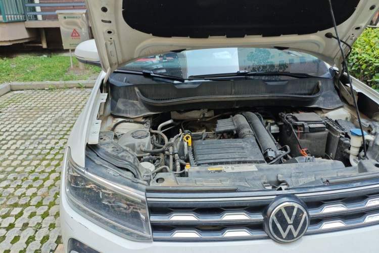 Used Volkswagen T-Cross 2021 280TSI DSG Comfort Edition Engine Bay Right
