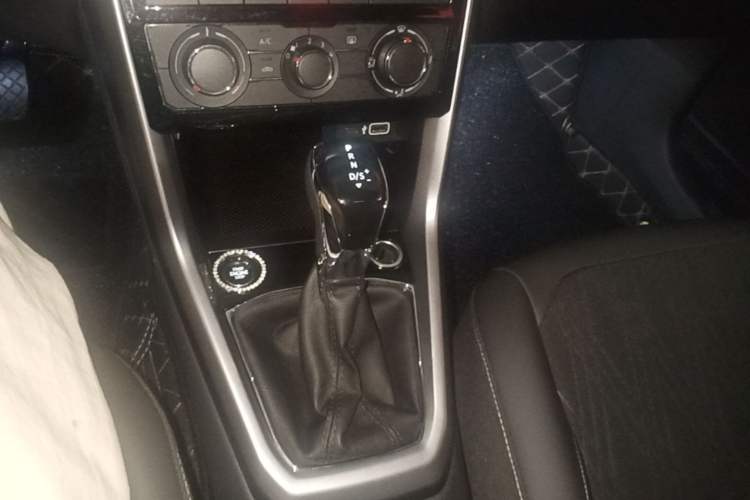 Used Volkswagen T-Cross 2021 280TSI DSG Comfort Edition Gear Lever