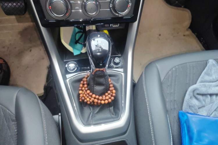 Used Volkswagen T-Cross 2021 1.5L Automatic Comfort Edition Gear Lever