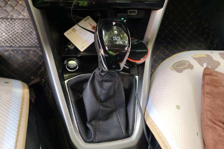 Used Volkswagen T-Cross 2021 1.5L Automatic Comfort Edition Gear Lever