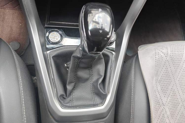 Used Volkswagen T-Cross 2021 280TSI DSG Comfort Edition Gear Lever