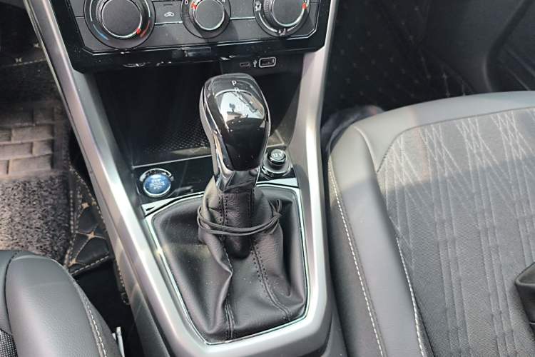 Used Volkswagen T-Cross 2021 280TSI DSG Comfort Edition Gear Lever