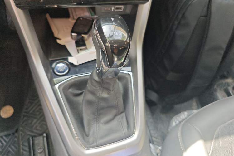 Used Volkswagen T-Cross 2021 1.5L Automatic Comfort Edition Gear Lever