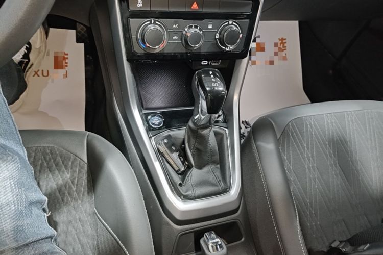 Used Volkswagen T-Cross 2021 280TSI DSG Comfort Edition Gear Lever
