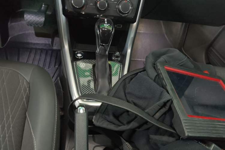 Used Volkswagen T-Cross 2021 280TSI DSG Comfort Edition Gear Lever