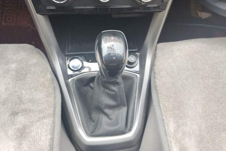 Used Volkswagen T-Cross 2021 1.5L Automatic Comfort Edition Gear Lever