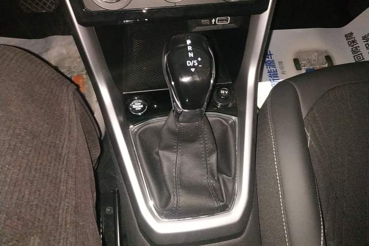 Used Volkswagen T-Cross 2021 1.5L Automatic Comfort Edition Gear Lever