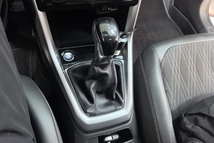 Used Volkswagen T-Cross 2021 280TSI DSG Comfort Edition Gear Lever