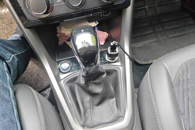 Used Volkswagen T-Cross 2021 280TSI DSG Comfort Edition Gear Lever