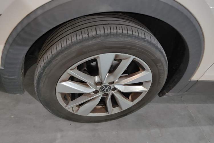 Used Volkswagen T-Cross 2021 1.5L Automatic Comfort Edition Left Front Wheel Hub