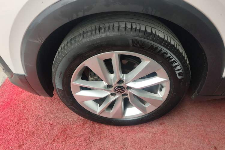 Used Volkswagen T-Cross 2021 280TSI DSG Comfort Edition Left Front Wheel Hub