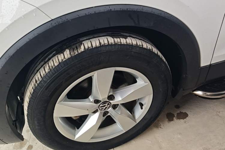 Used Volkswagen T-Cross 2021 1.5L Automatic Fashion Edition Left Front Wheel Hub