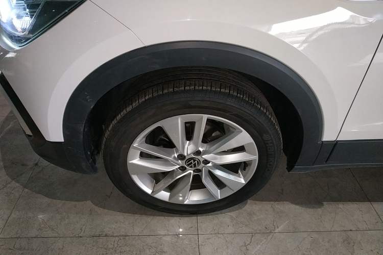 Used Volkswagen T-Cross 2021 1.5L Automatic Comfort Edition Left Front Wheel Hub