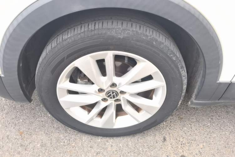 Used Volkswagen T-Cross 2021 280TSI DSG Comfort Edition Left Front Wheel Hub