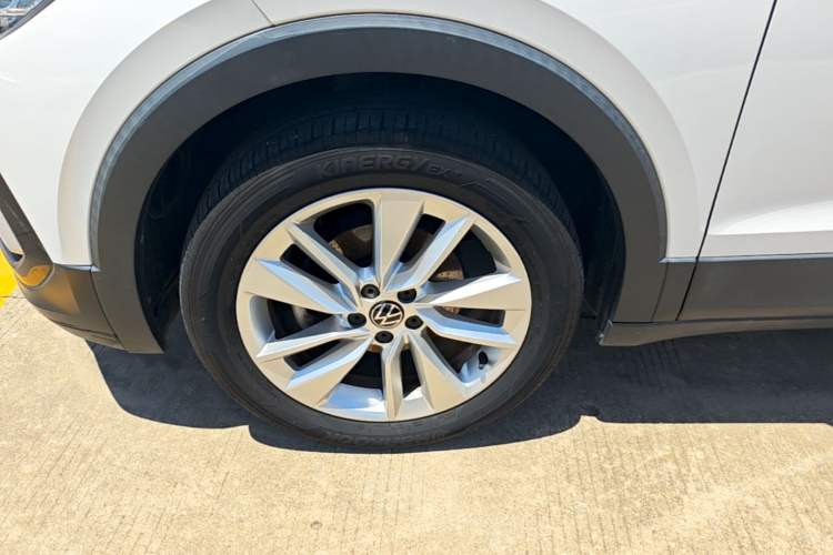Used Volkswagen T-Cross 2021 280TSI DSG Comfort Edition Left Front Wheel Hub