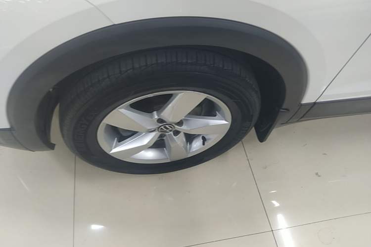Used Volkswagen T-Cross 2021 1.5L Automatic Fashion Edition Left Front Wheel Hub