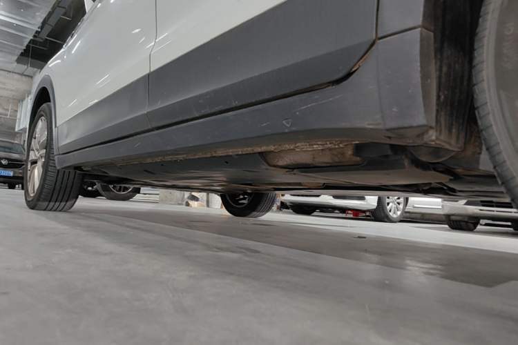 Used Volkswagen T-Cross 2021 1.5L Automatic Comfort Edition Left Side Sill