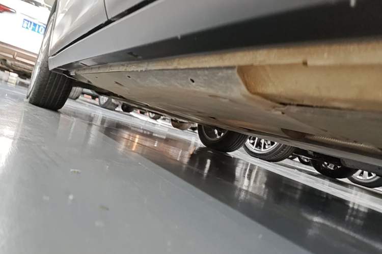 Used Volkswagen T-Cross 2021 280TSI DSG Comfort Edition Left Side Sill