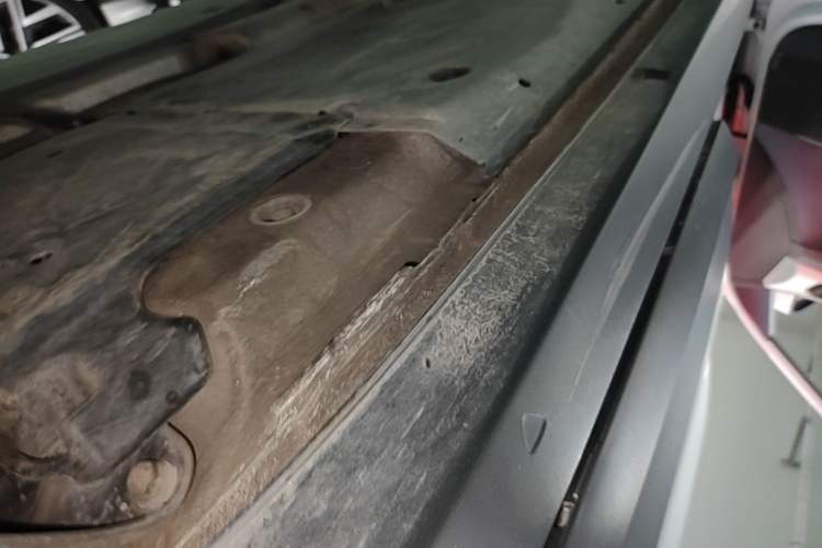 Used Volkswagen T-Cross 2021 280TSI DSG Comfort Edition Left Side Sill