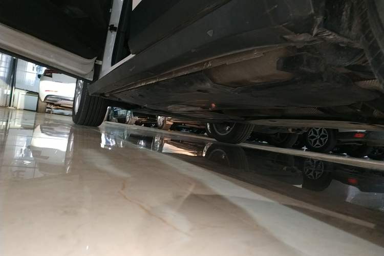 Used Volkswagen T-Cross 2021 1.5L Automatic Comfort Edition Left Side Sill