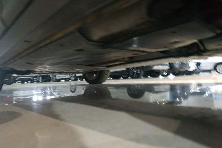 Used Volkswagen T-Cross 2021 1.5L Automatic Comfort Edition Left Side Sill