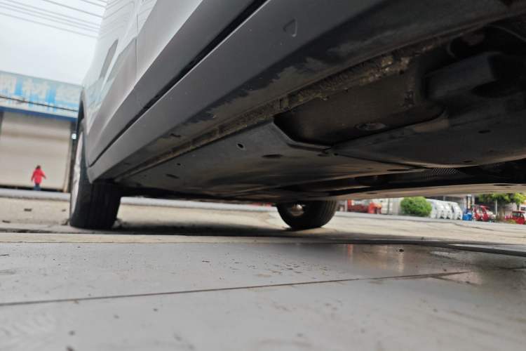 Used Volkswagen T-Cross 2021 1.5L Automatic Comfort Edition Left Side Sill