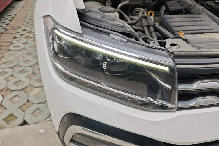 Used Volkswagen T-Cross 2021 280TSI DSG Luxury Edition Right Front Headlight