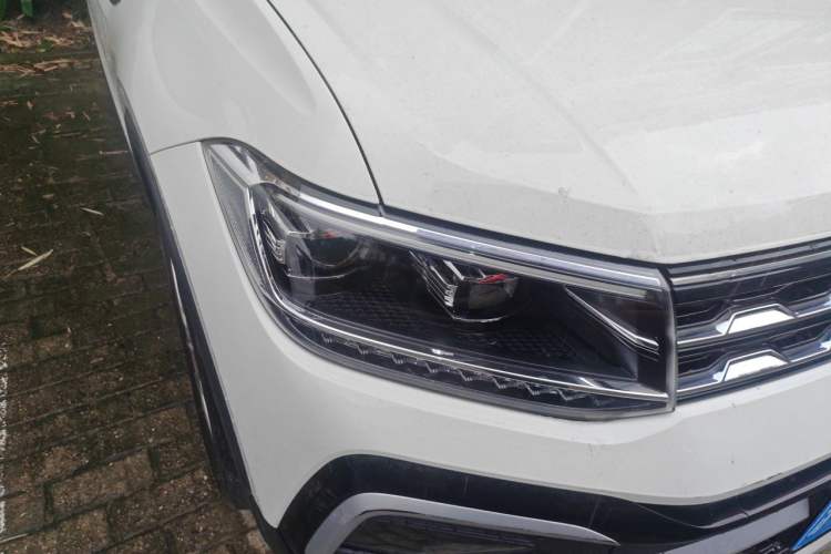 Used Volkswagen T-Cross 2021 1.5L Automatic Comfort Edition Right Front Headlight