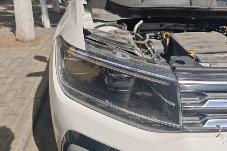 Used Volkswagen T-Cross 2021 1.5L Automatic Comfort Edition Right Front Headlight