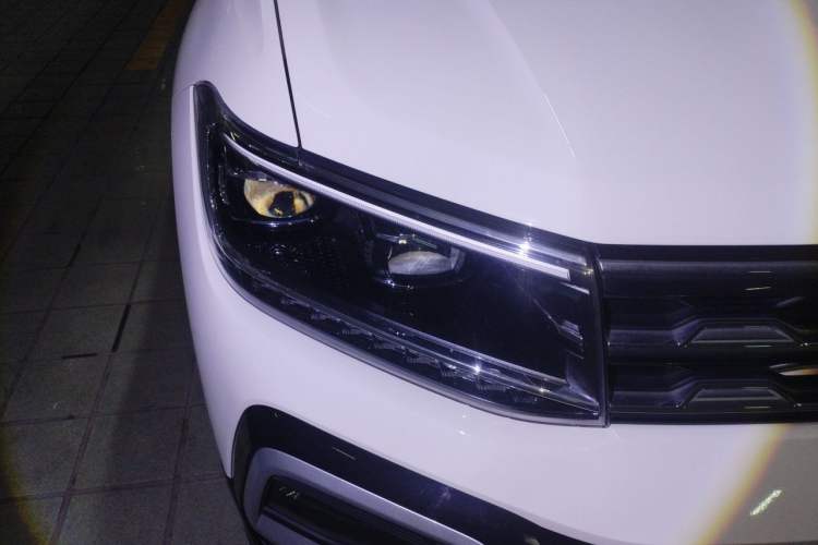 Used Volkswagen T-Cross 2021 280TSI DSG Comfort Edition Right Front Headlight