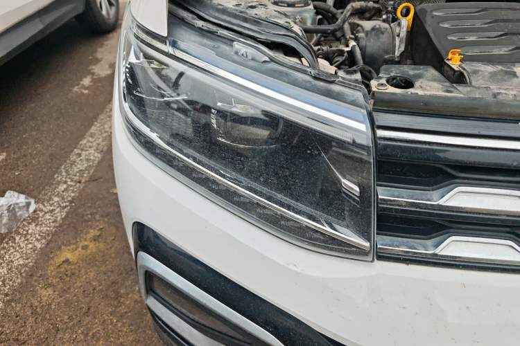 Used Volkswagen T-Cross 2021 1.5L Automatic Comfort Edition Right Front Headlight