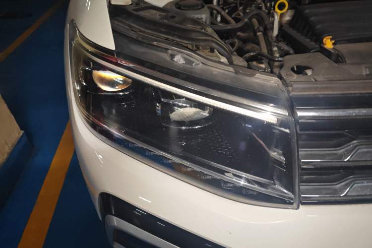 Used Volkswagen T-Cross 2021 280TSI DSG Comfort Edition Right Front Headlight