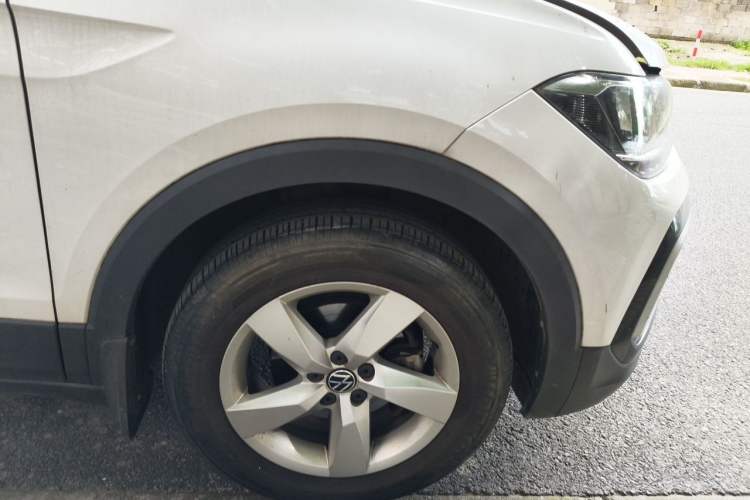 Used Volkswagen T-Cross 2021 1.5L Automatic Fashion Edition Right Front Wheel Hub