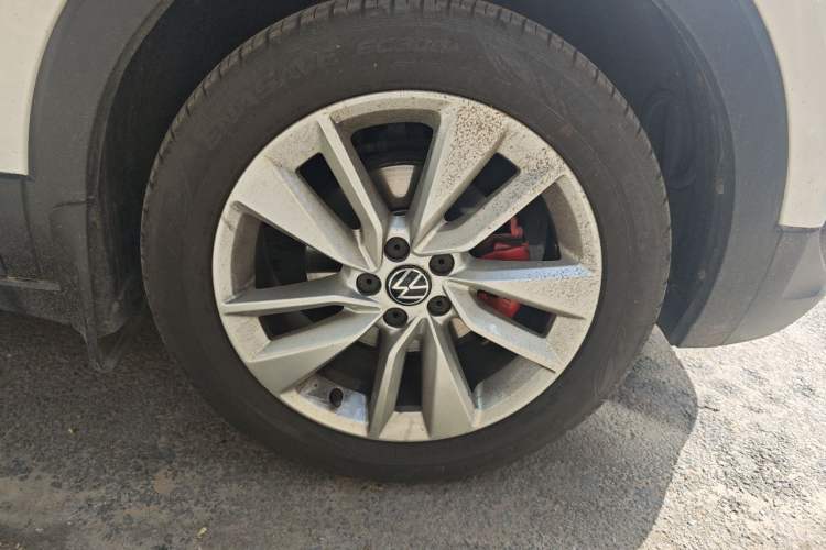 Used Volkswagen T-Cross 2021 1.5L Automatic Comfort Edition Right Front Wheel Hub