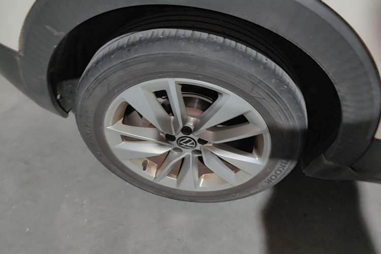Used Volkswagen T-Cross 2021 1.5L Automatic Comfort Edition Right Rear Wheel Hub