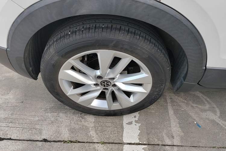 Used Volkswagen T-Cross 2021 280TSI DSG Comfort Edition Right Rear Wheel Hub