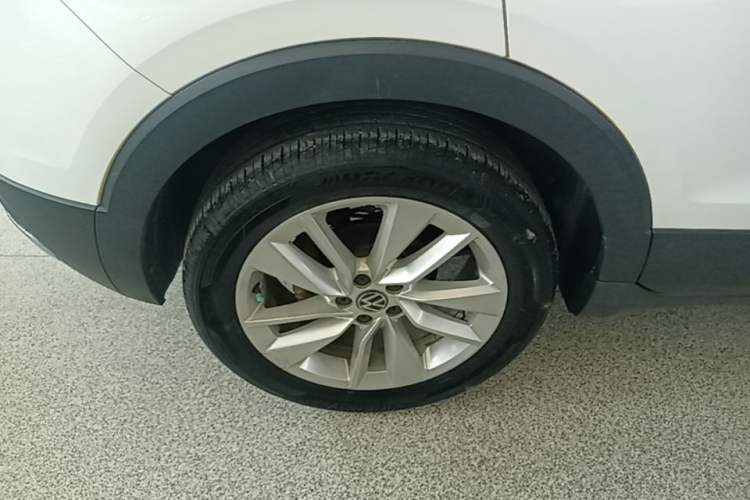 Used Volkswagen T-Cross 2021 280TSI DSG Comfort Edition Right Rear Wheel Hub