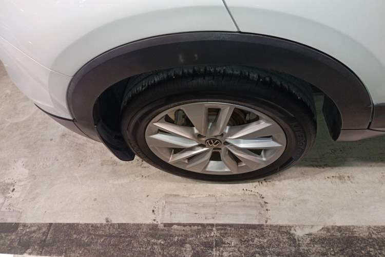 Used Volkswagen T-Cross 2021 280TSI DSG Comfort Edition Right Rear Wheel Hub