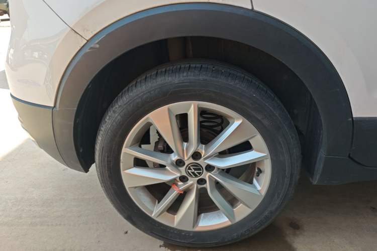 Used Volkswagen T-Cross 2021 1.5L Automatic Comfort Edition Right Rear Wheel Hub